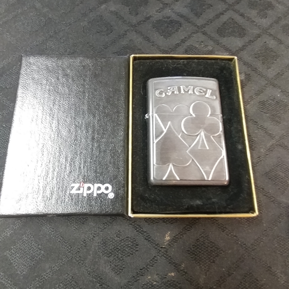 ZIPPO Camel Poker Suite